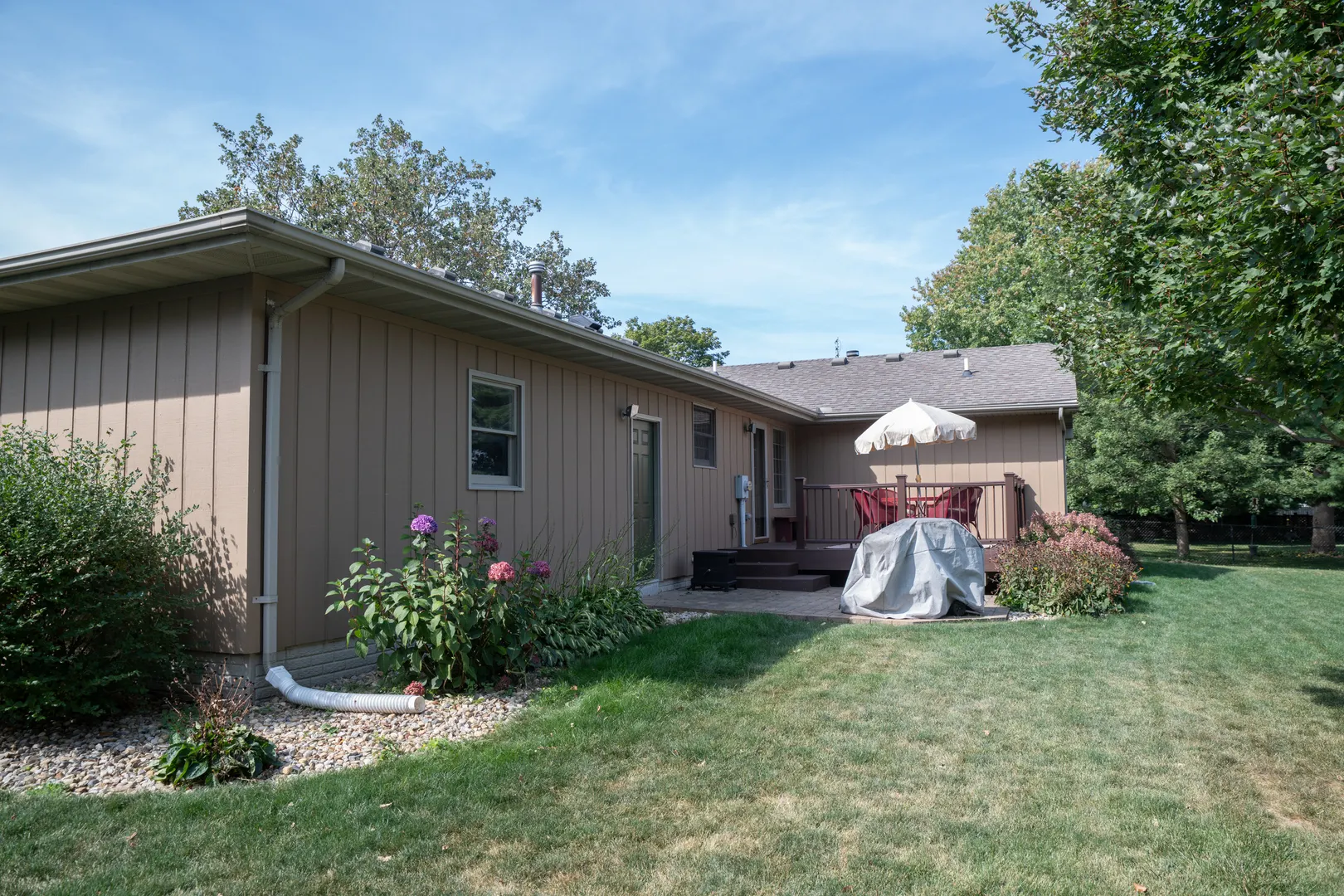 701 Thomas Drive IL