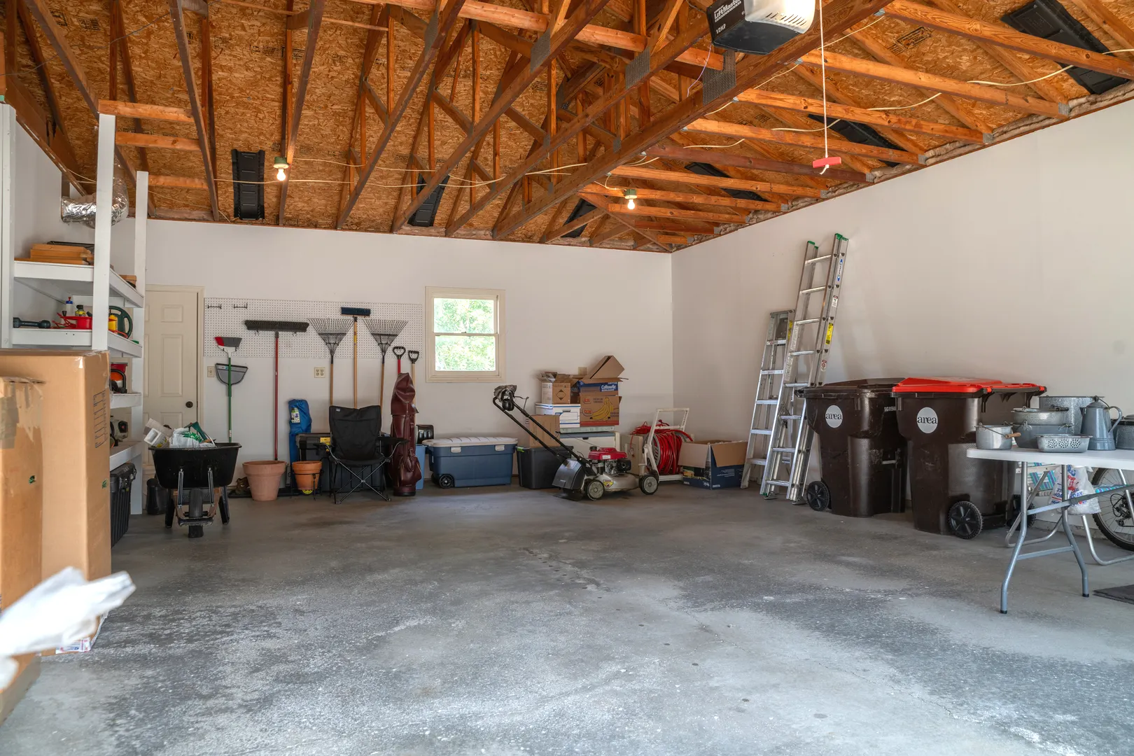 701 Thomas Drive IL