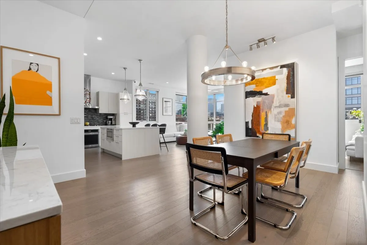 367 W Locust Street 506 IL