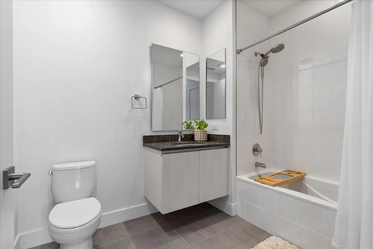 367 W Locust Street 506 IL
