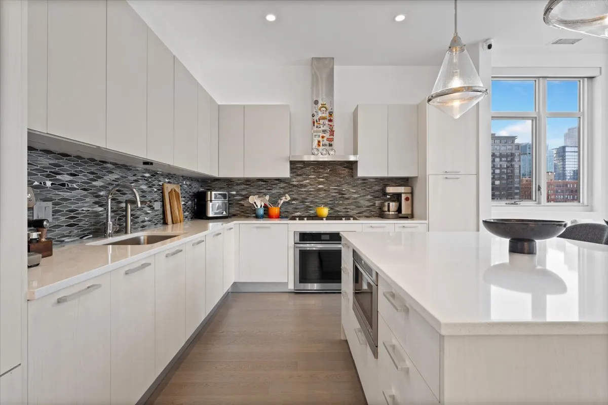 367 W Locust Street 506 IL
