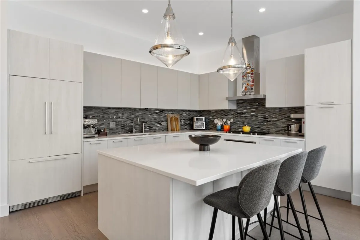 367 W Locust Street 506 IL