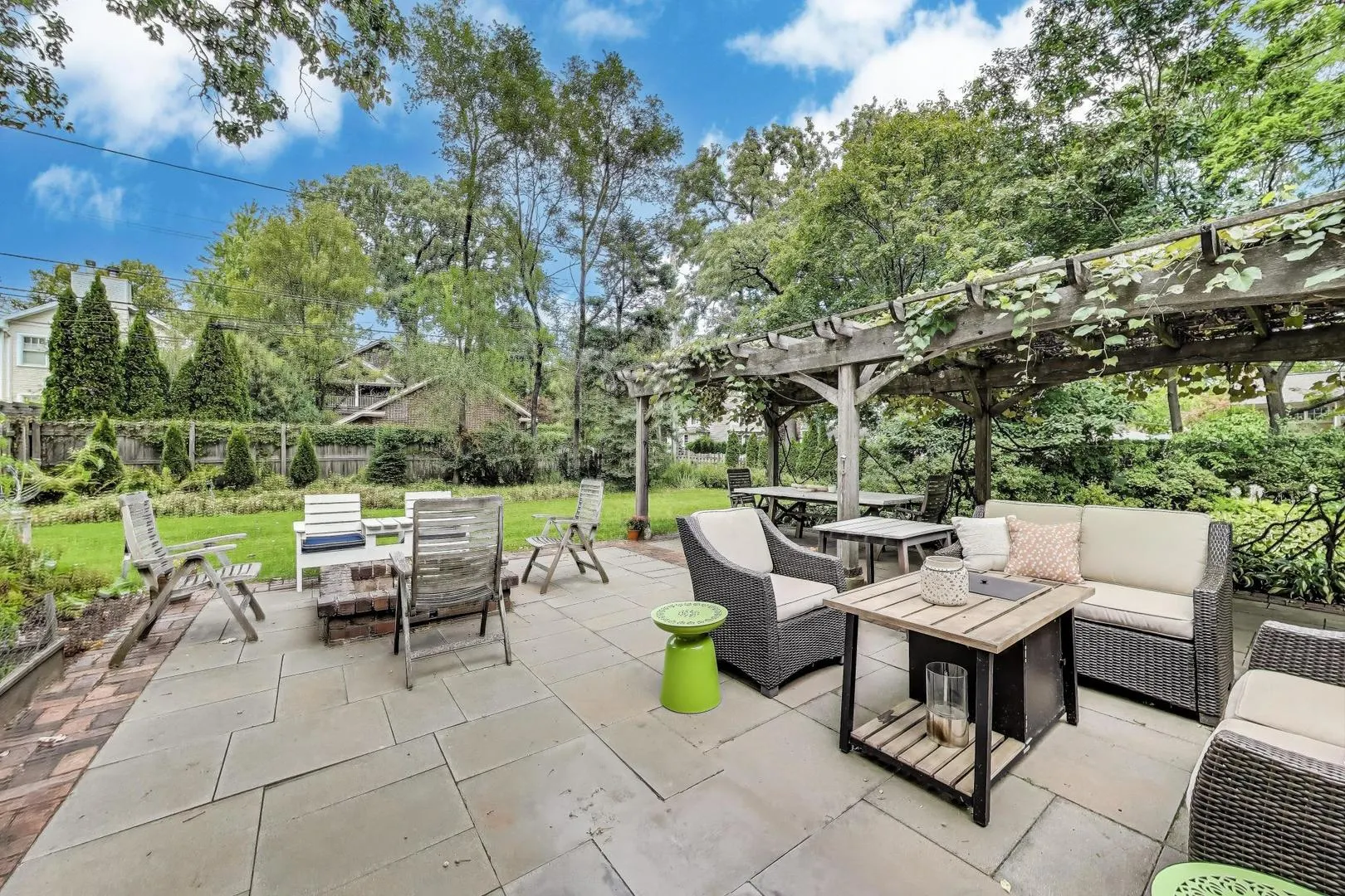 1606 Forest Avenue IL
