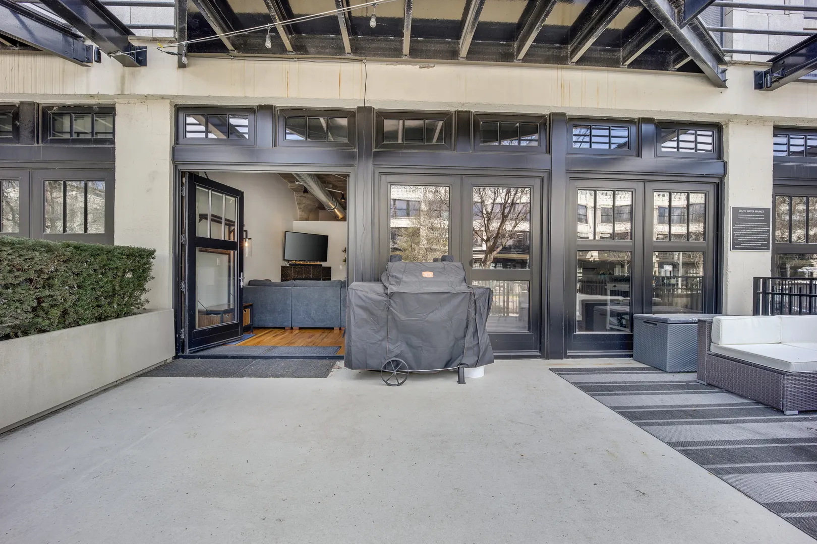 1111 W 15th Street 123 IL