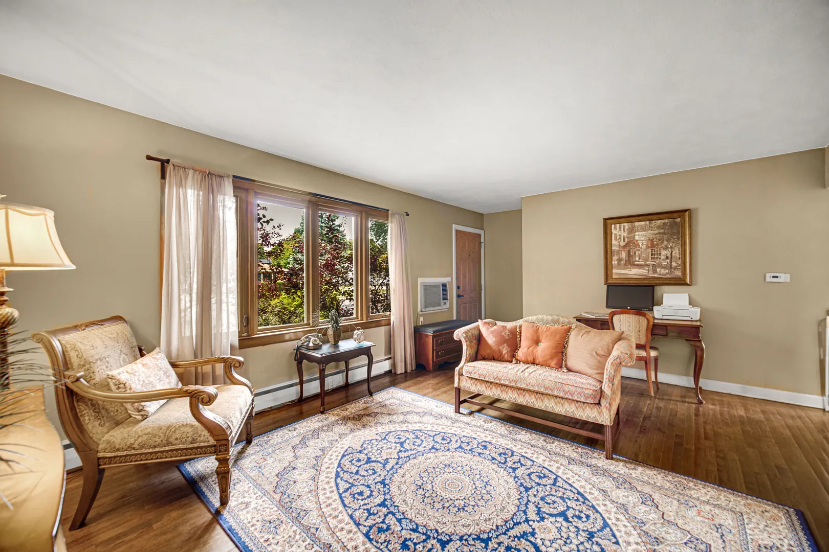 855 N Greenleaf Street IL