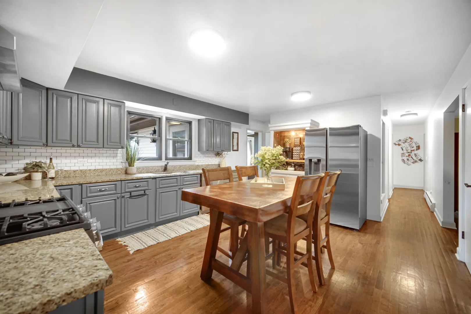 855 N Greenleaf Street IL
