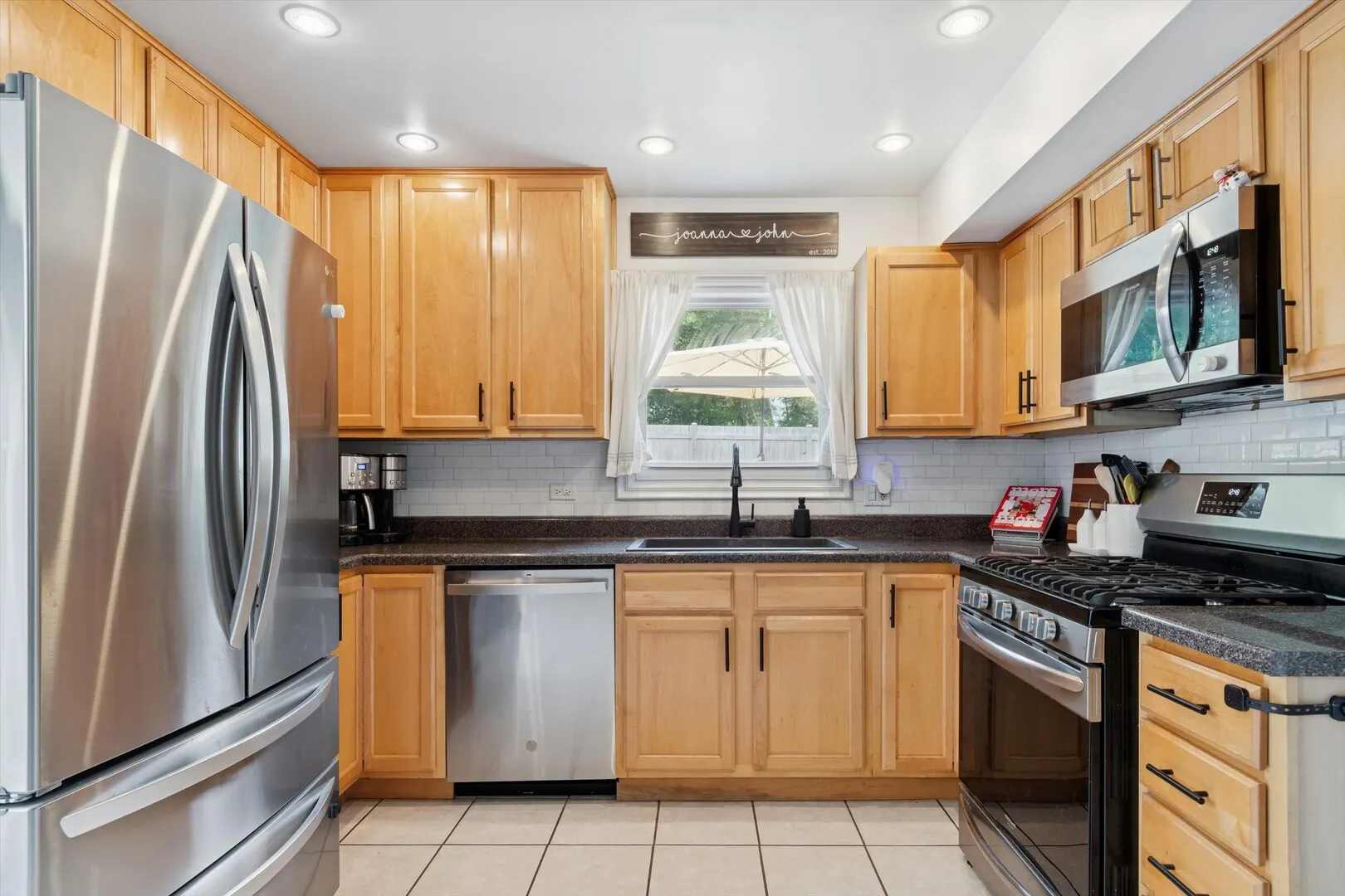 815 Woodside Drive IL