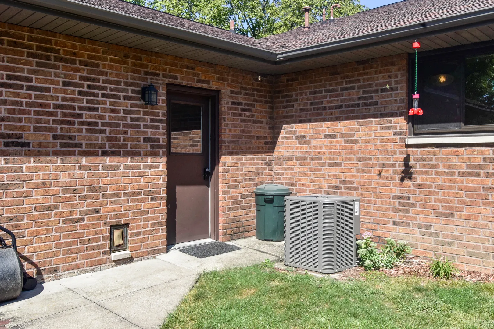 1304 W Reynolds Street IL