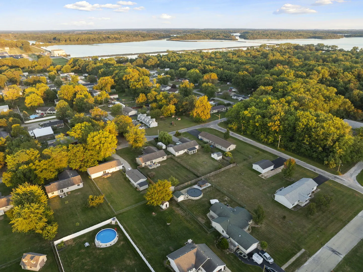 161 N Robert Drive IL