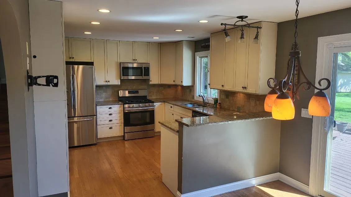 28W661 Douglas Road IL