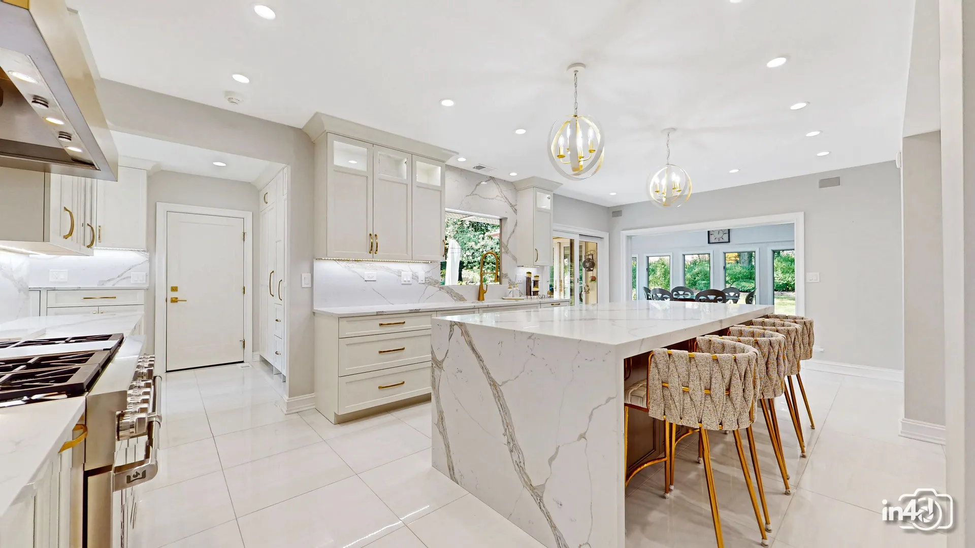 590 Windsor Circle IL