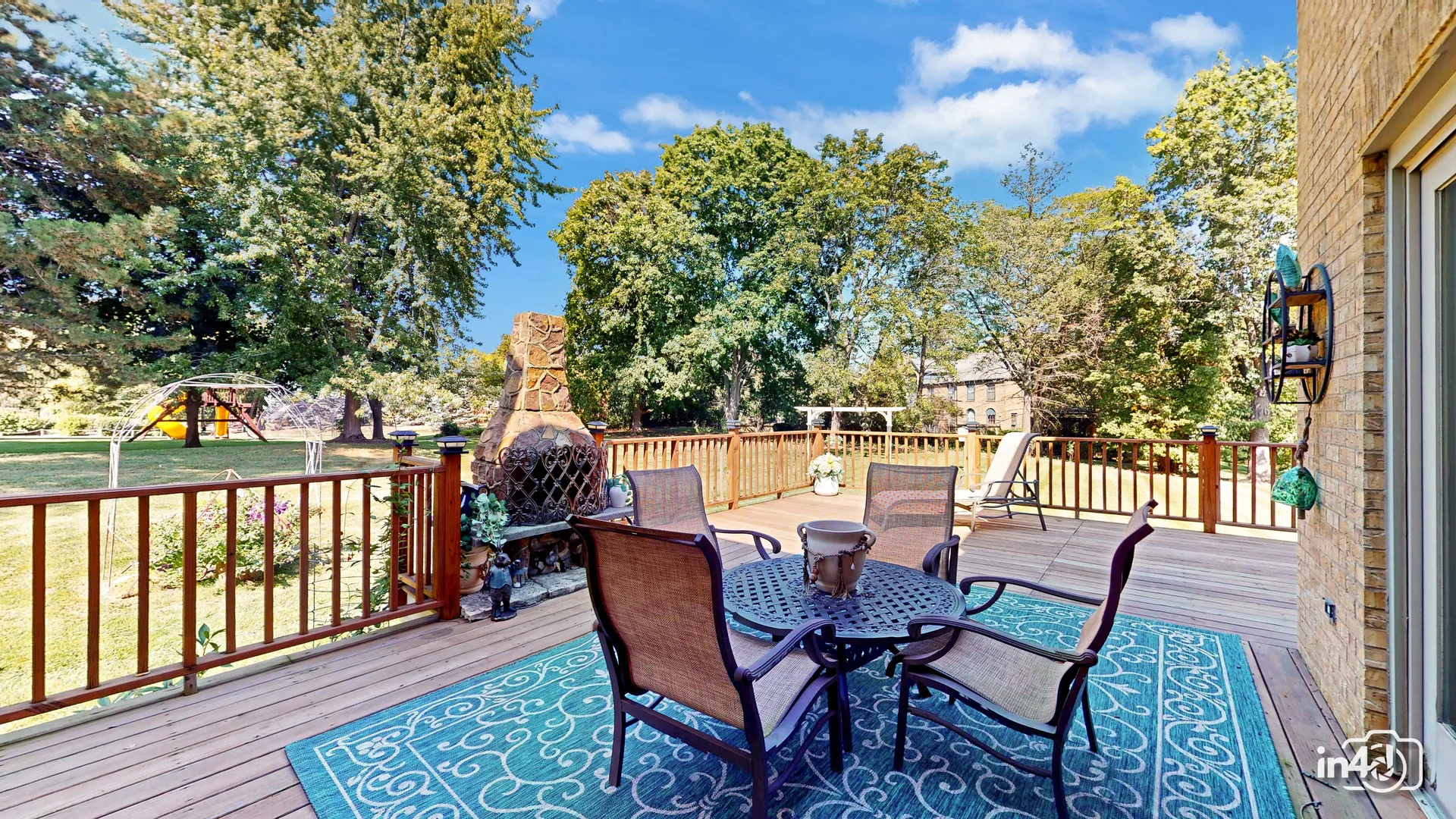 590 Windsor Circle IL