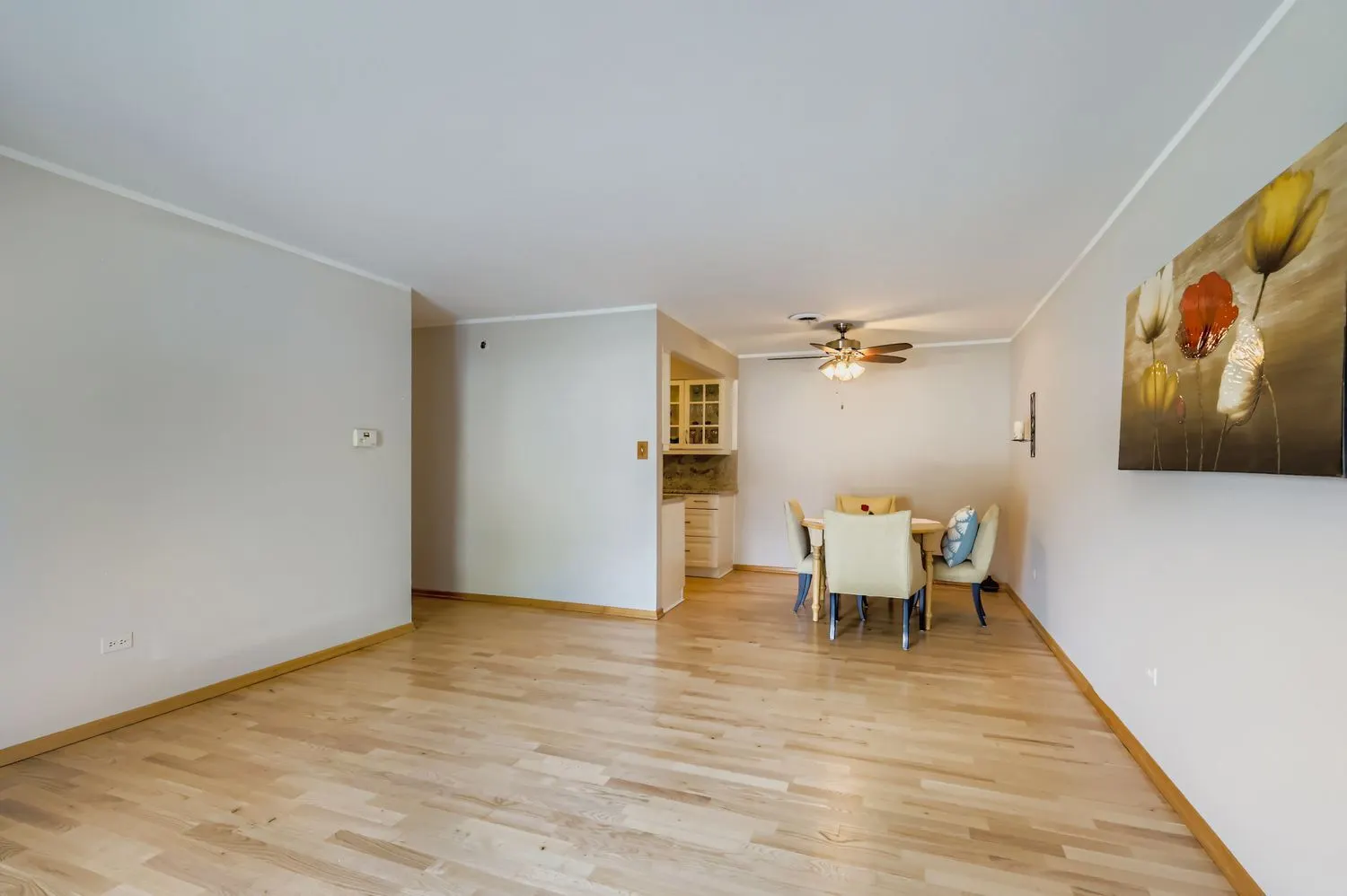8901 S Roberts Road 104 IL