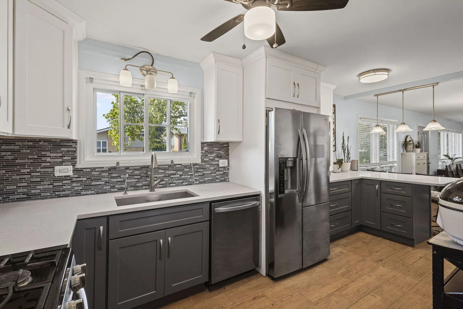 513 Edens Lane IL