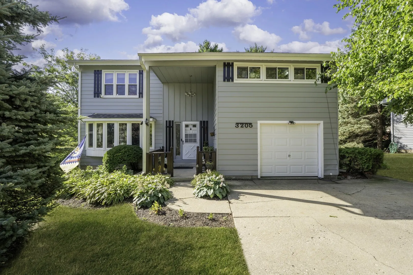 3205 W Vista Terrace IL