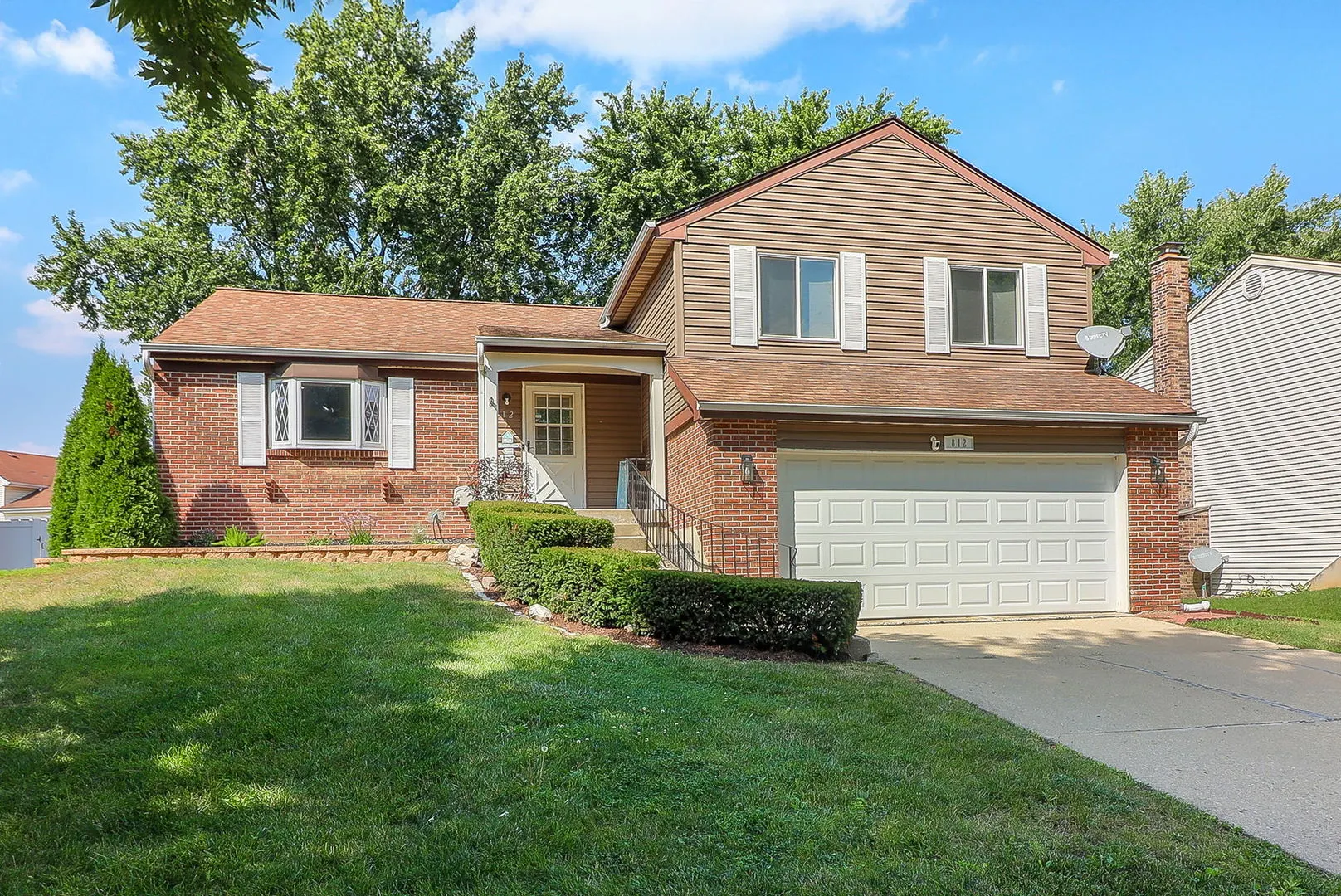 812 W Appletree Lane IL