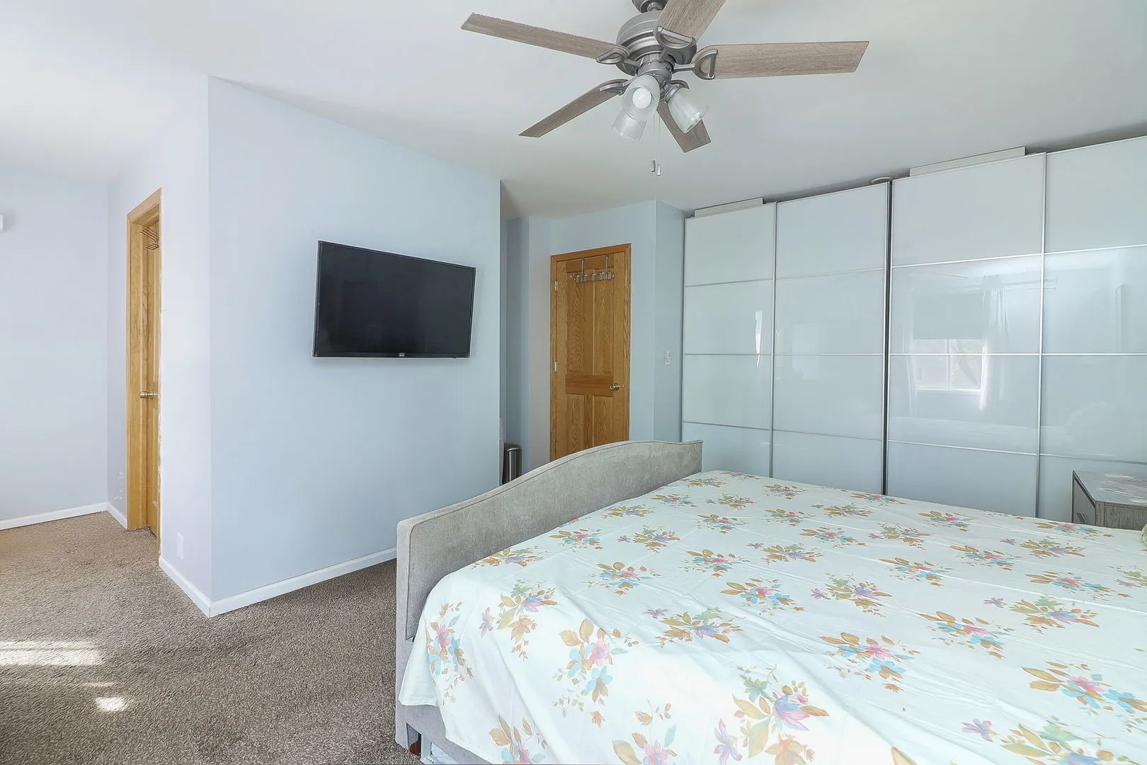 812 W Appletree Lane IL