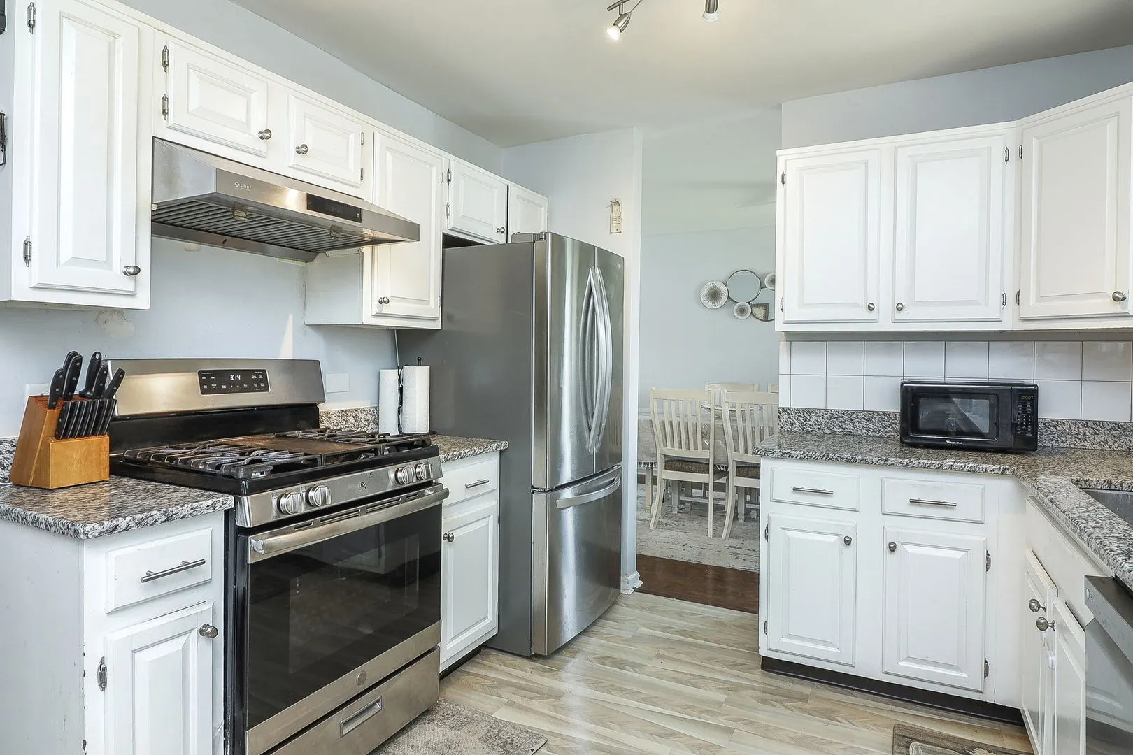 812 W Appletree Lane IL