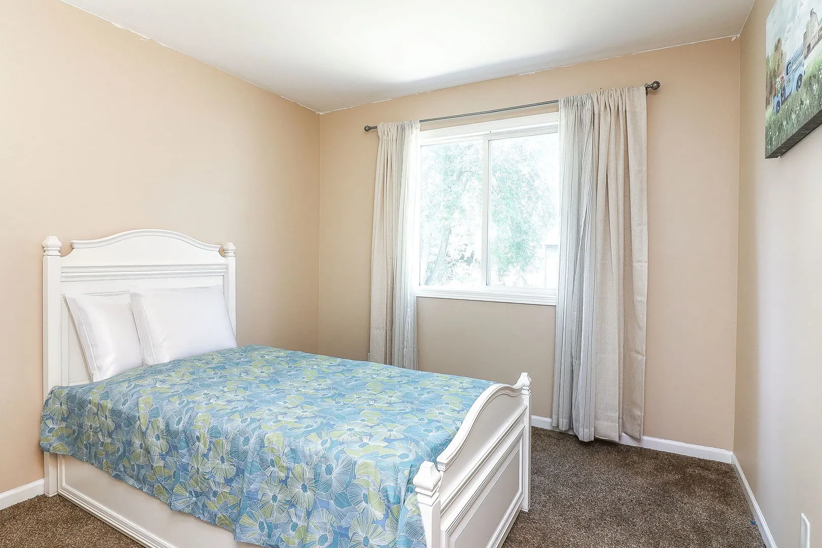 812 W Appletree Lane IL