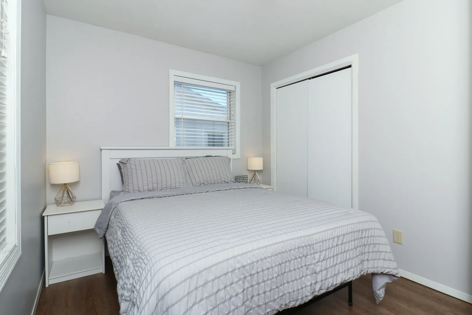 307 1/2 Church Street IL