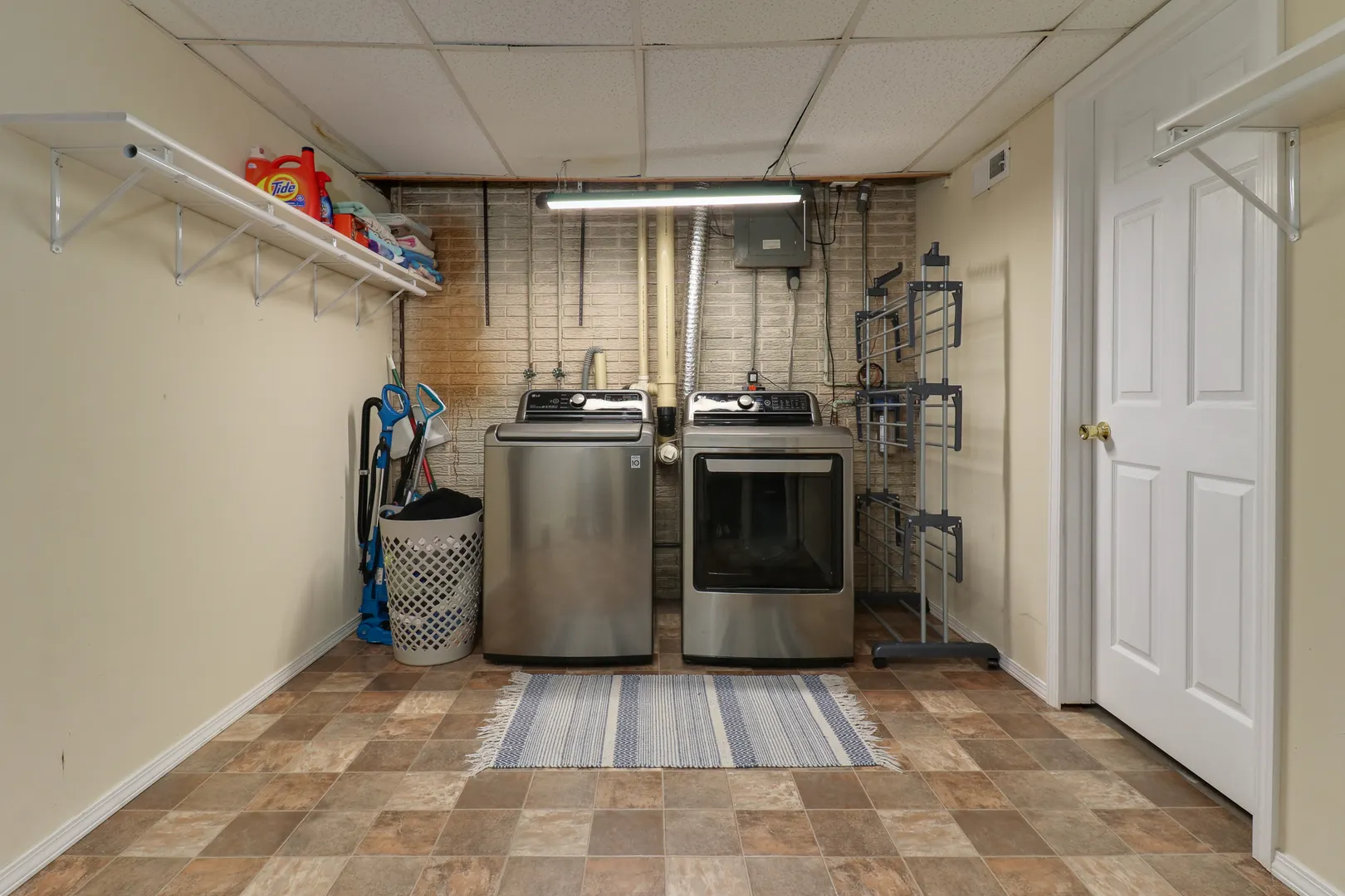 307 1/2 Church Street IL
