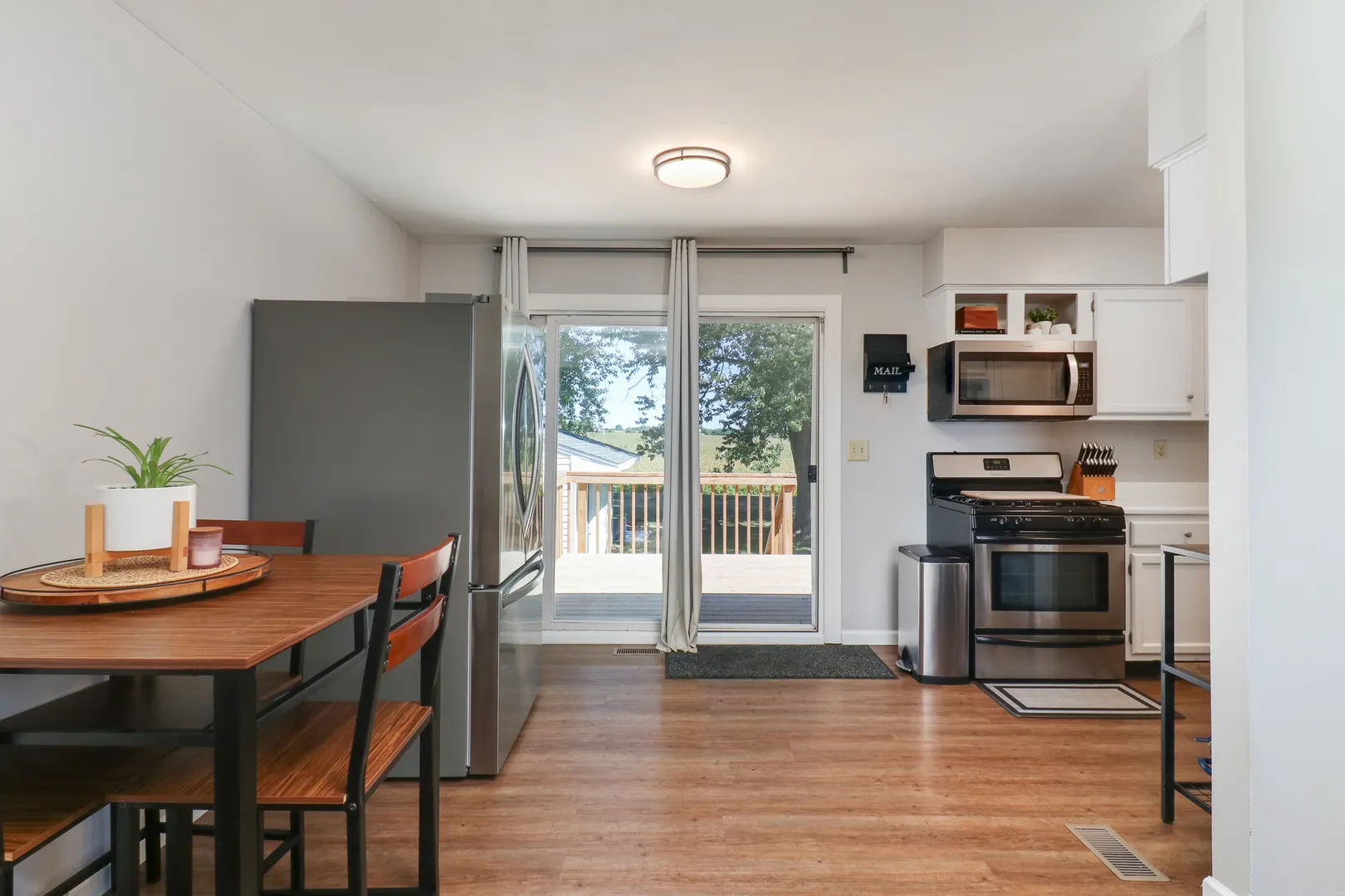 307 1/2 Church Street IL