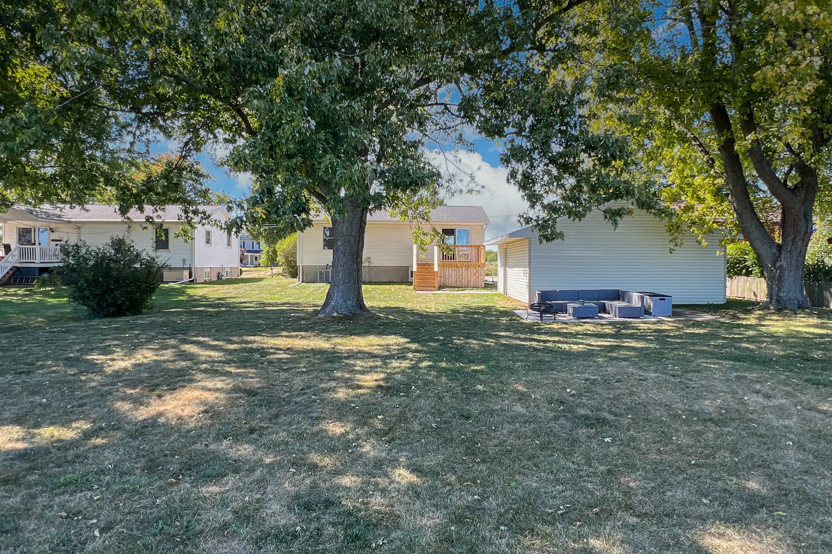 307 1/2 Church Street IL