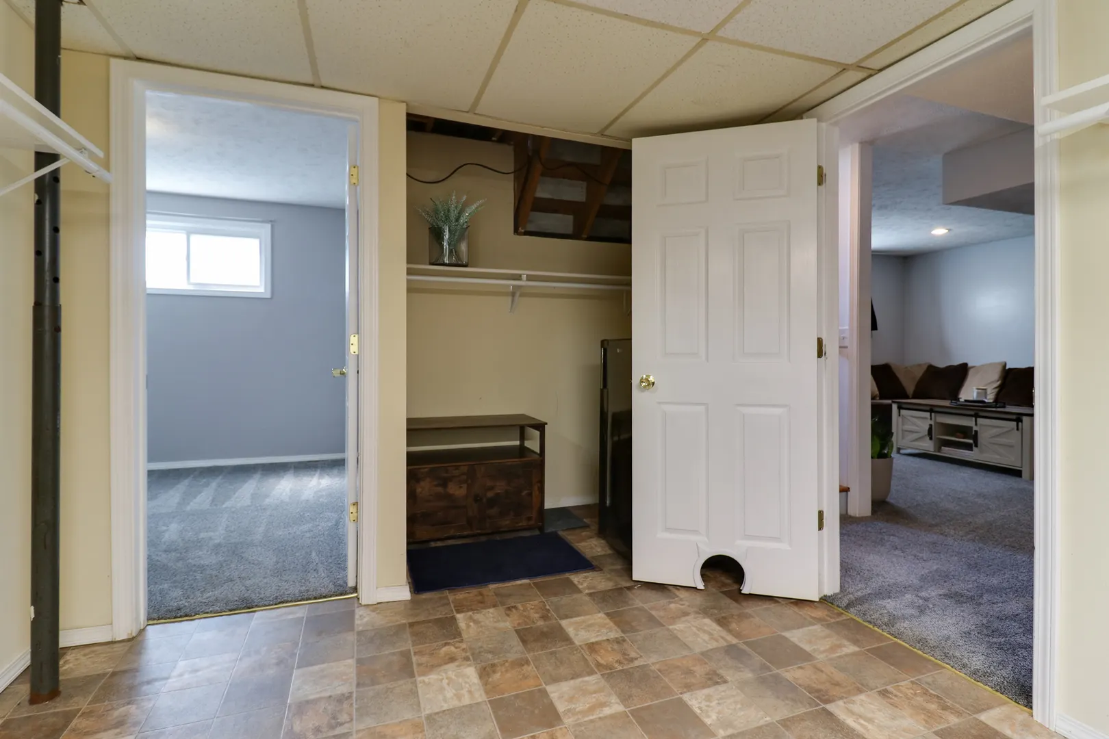 307 1/2 Church Street IL