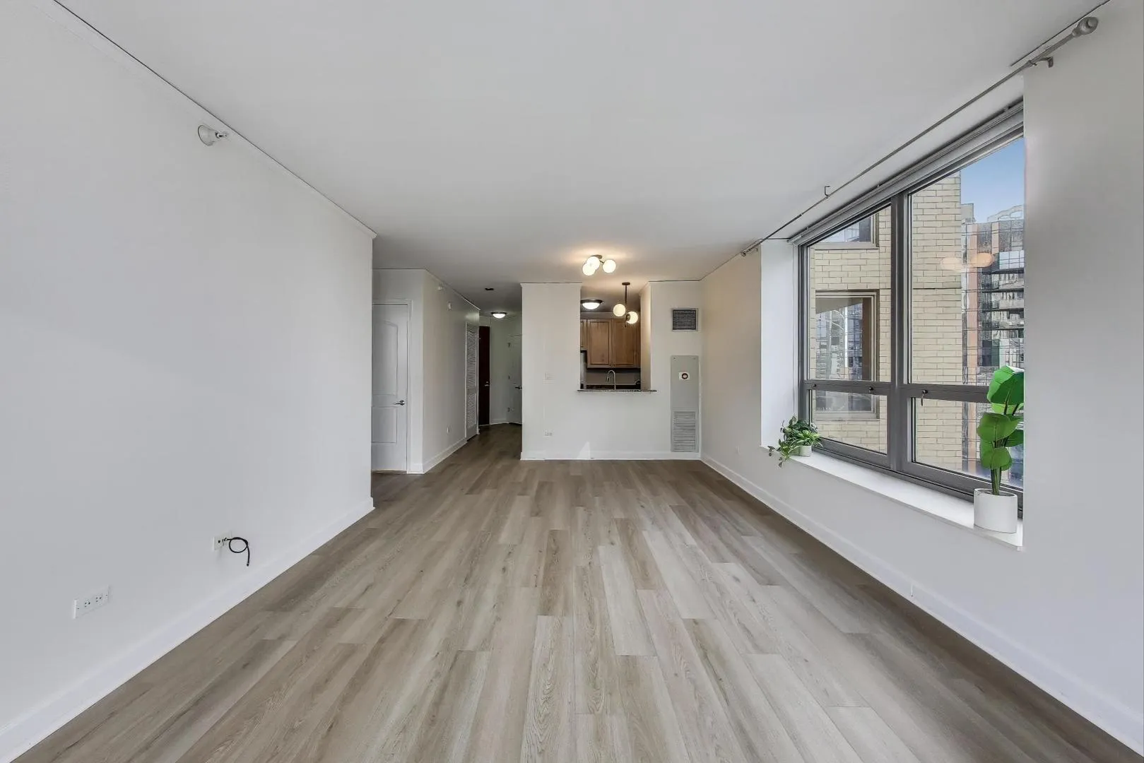 420 E Waterside Drive 3304 IL