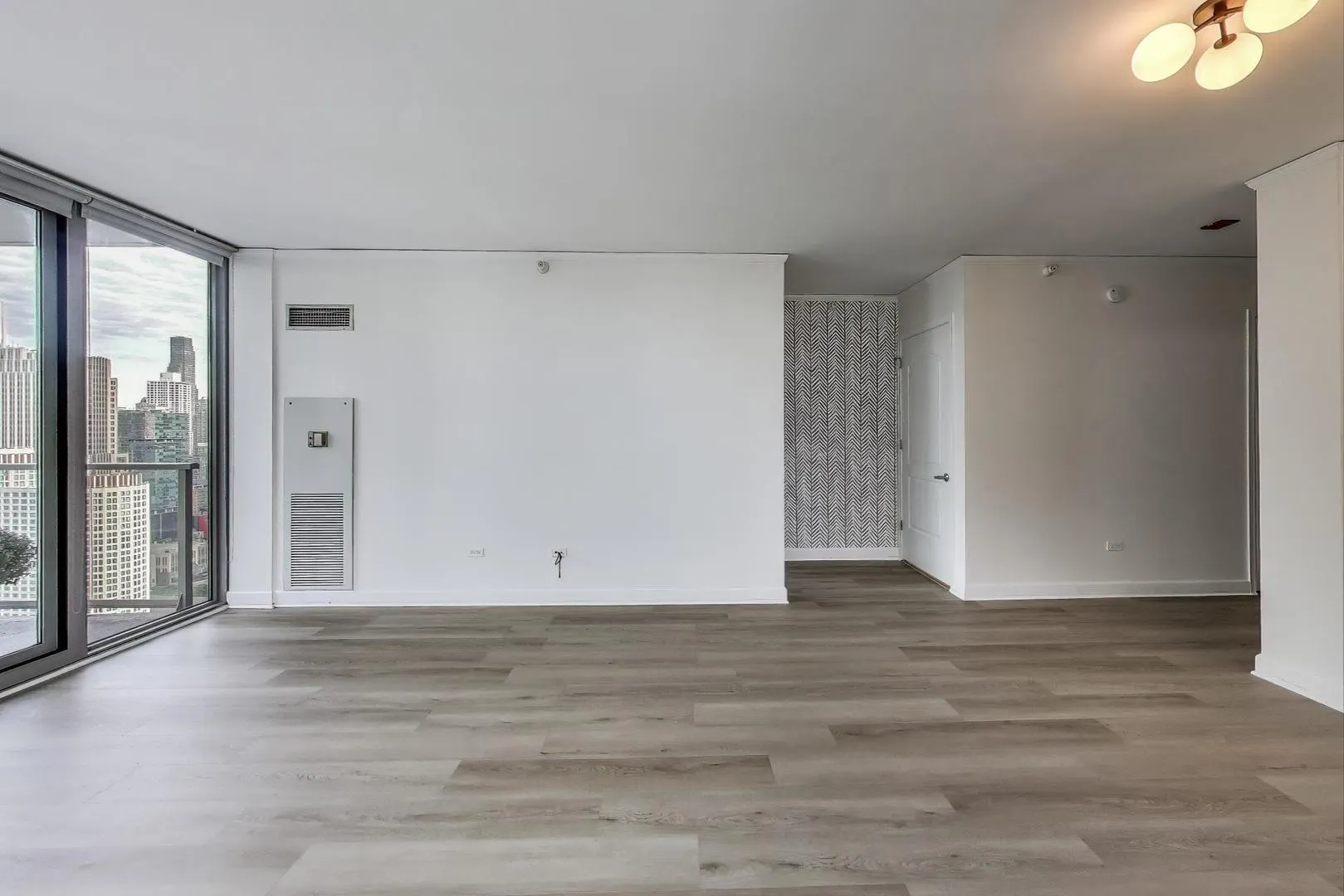 420 E Waterside Drive 3304 IL