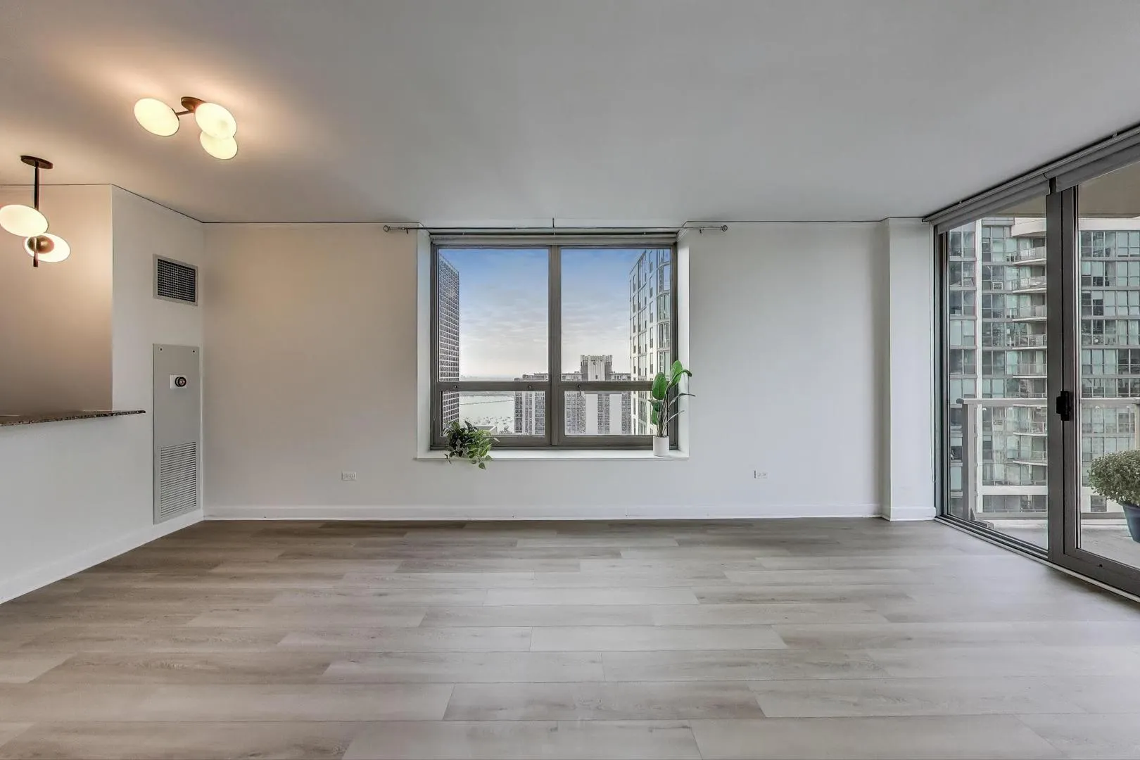 420 E Waterside Drive 3304 IL