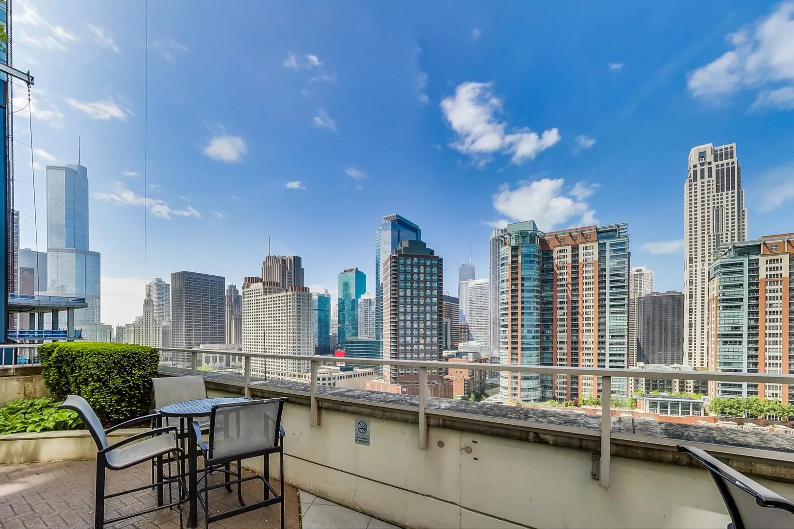 420 E Waterside Drive 3304 IL