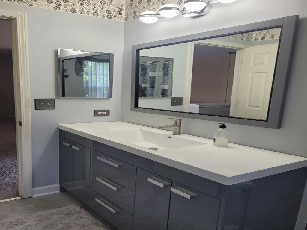 741 Regal Lane IL