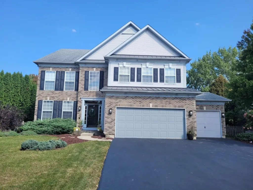 741 Regal Lane IL