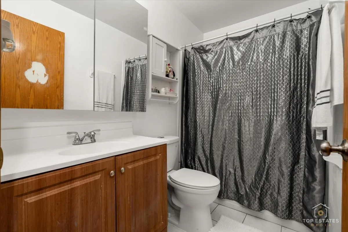 11B Kingery Quarter 107 IL