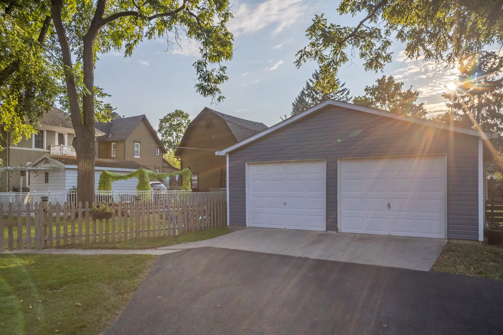 754 South Street IL