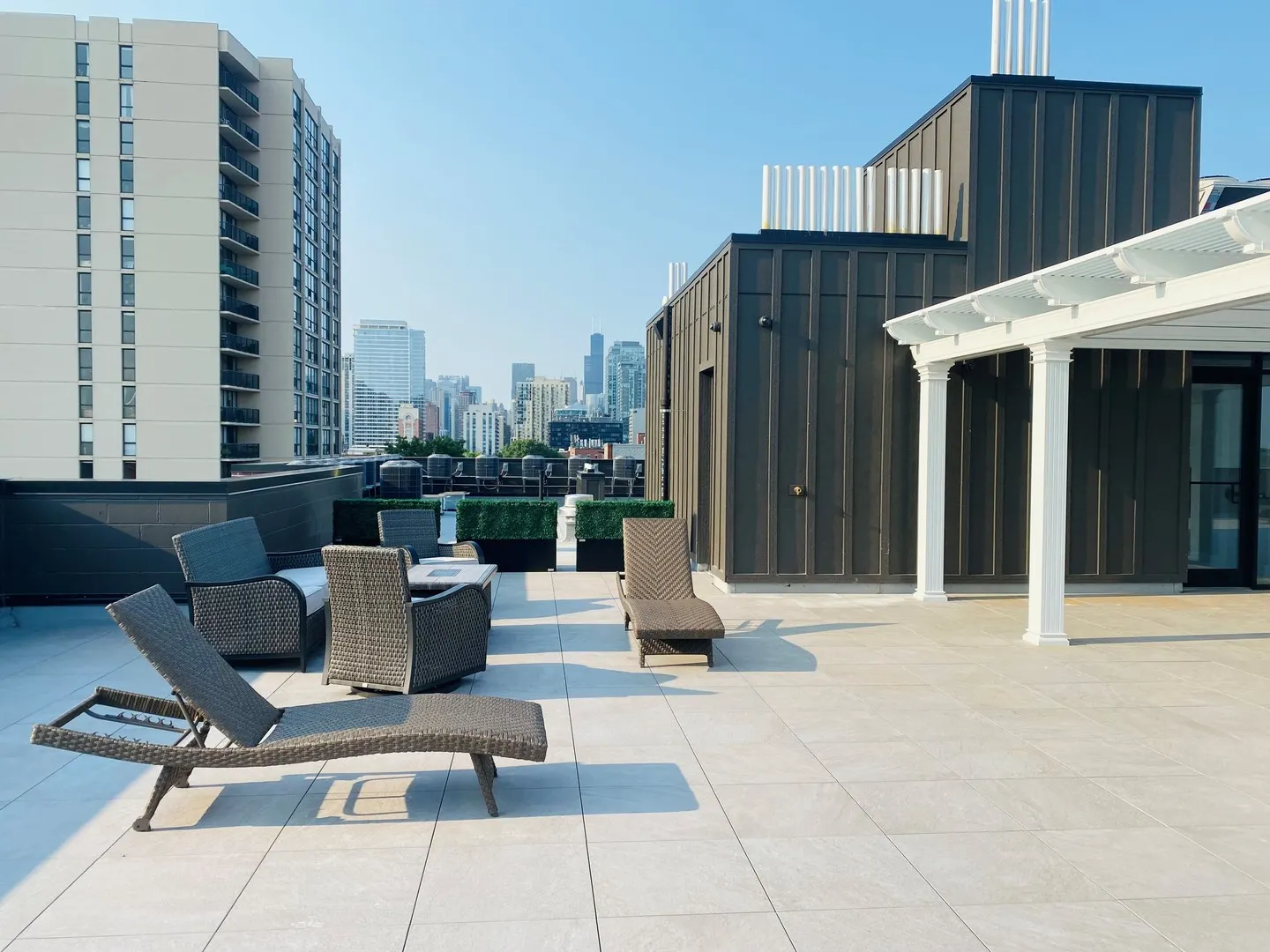 159 W North Avenue 204 IL
