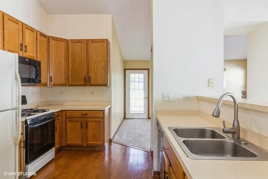 2418 Oneida Lane 2418 IL