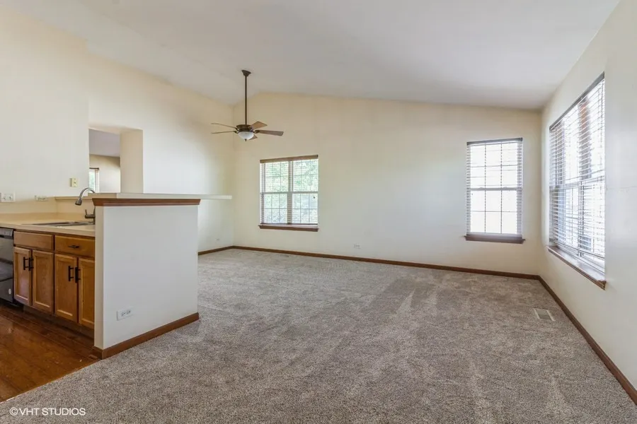 2418 Oneida Lane 2418 IL