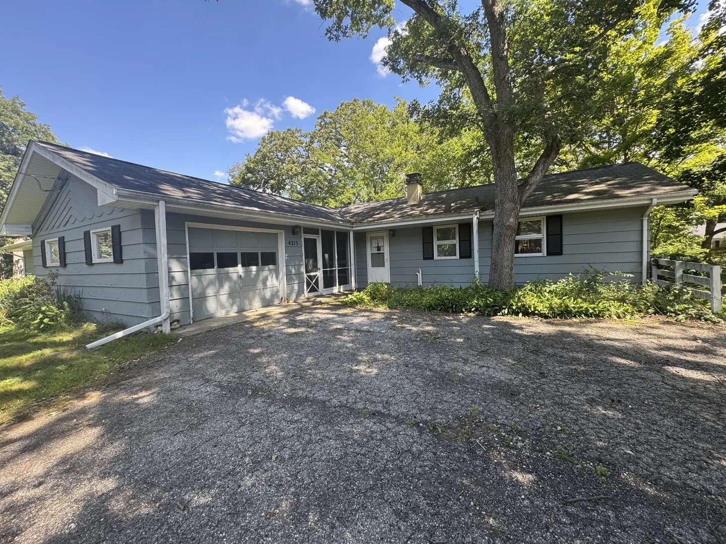 4213 Ravine Drive IL