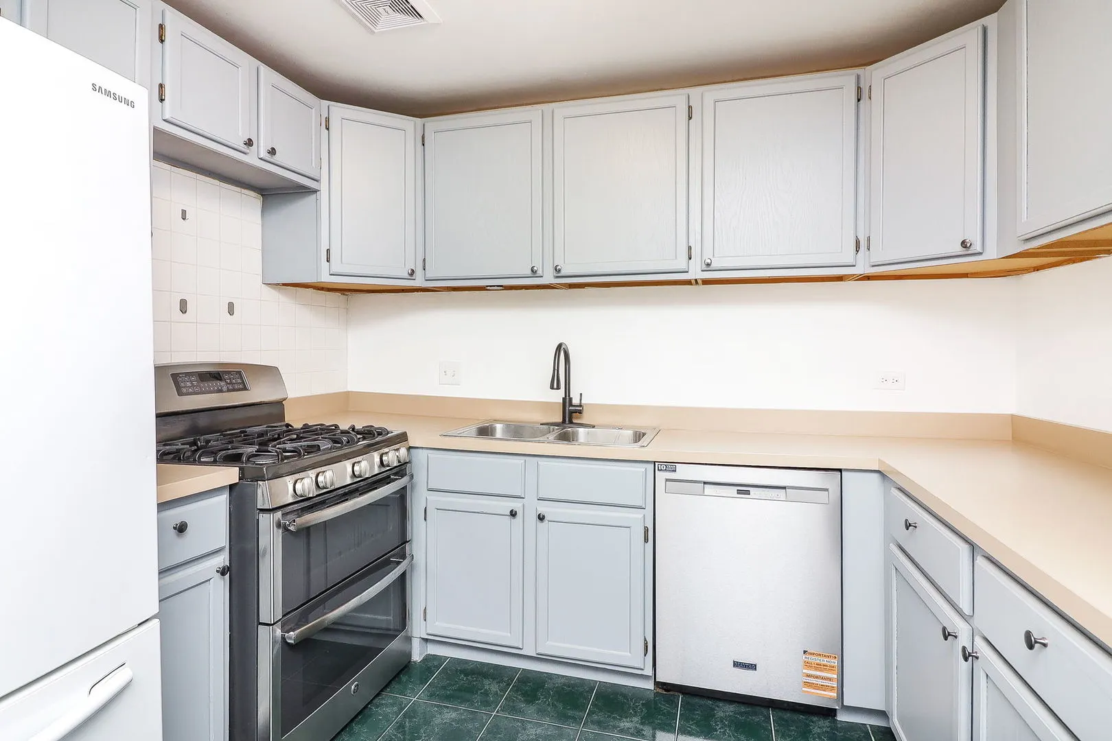 16B Kingery Quarter 208 IL