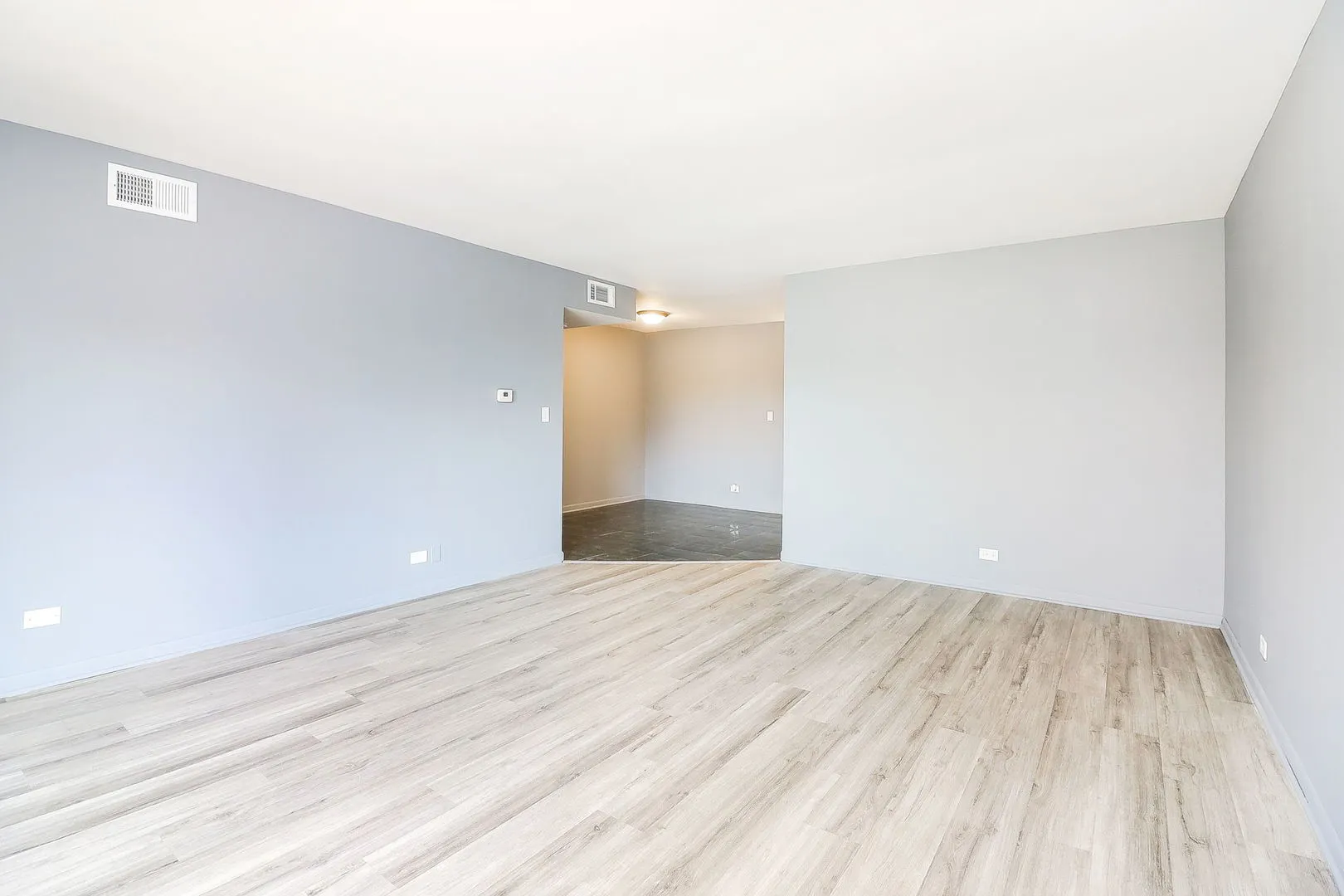 16B Kingery Quarter 208 IL