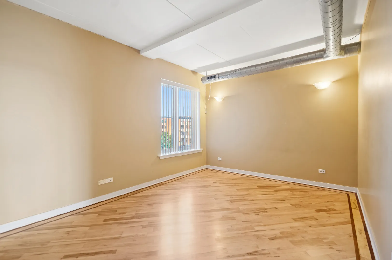 3611 W Montrose Avenue 405 IL