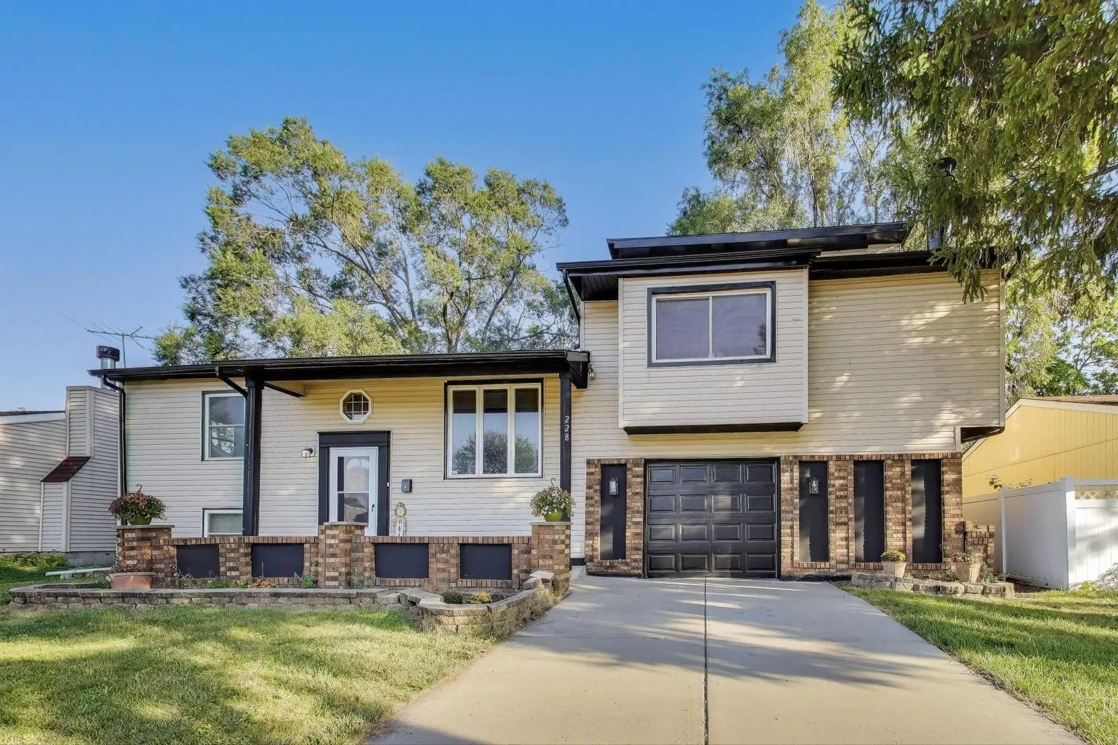 228 Gordon Avenue IL