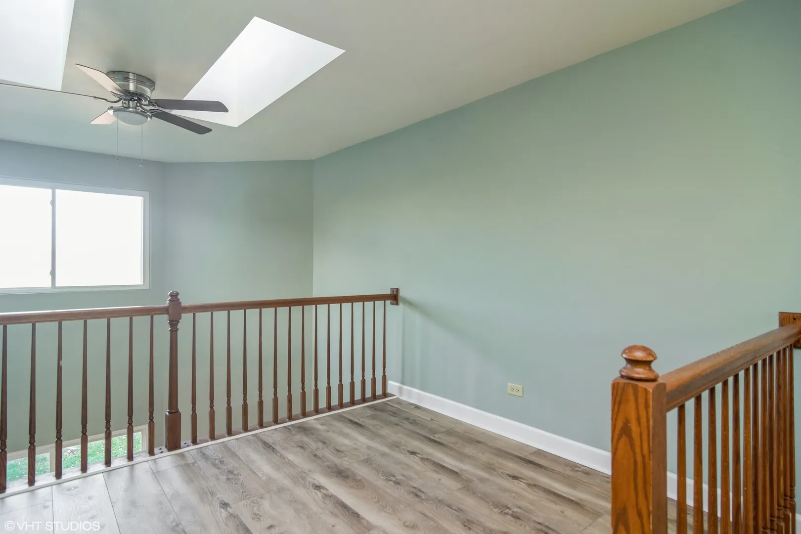 734 E Whispering Oaks Court 10E IL