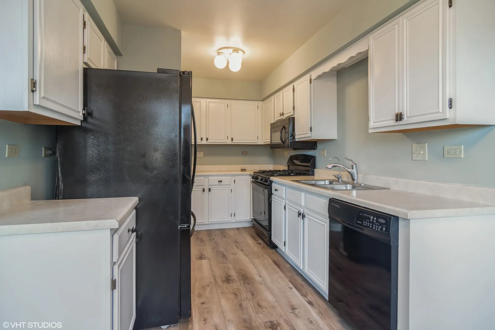 734 E Whispering Oaks Court 10E IL