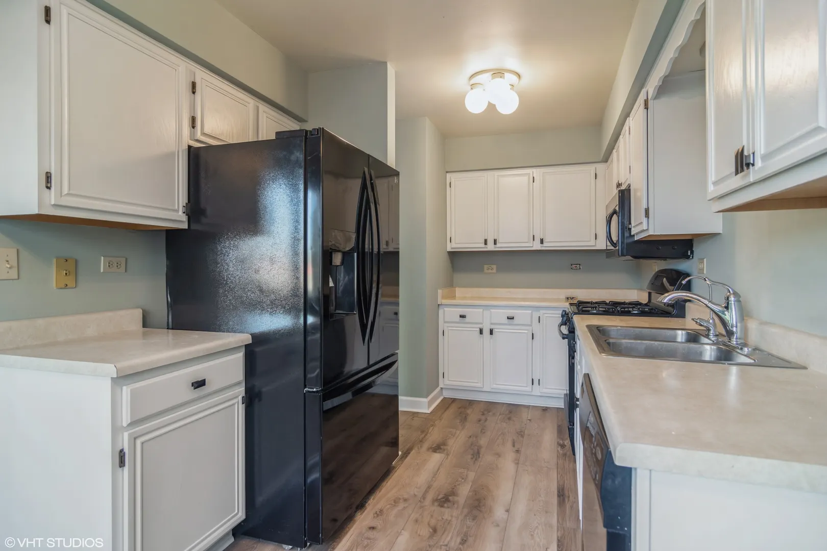 734 E Whispering Oaks Court 10E IL