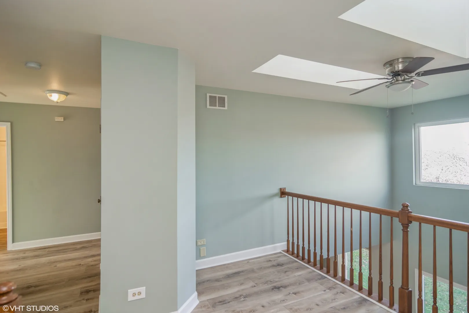 734 E Whispering Oaks Court 10E IL