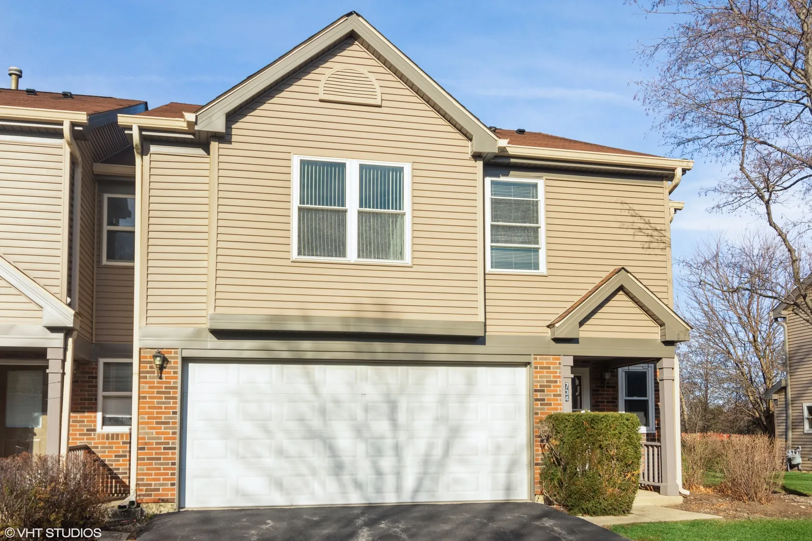 734 E Whispering Oaks Court 10E IL