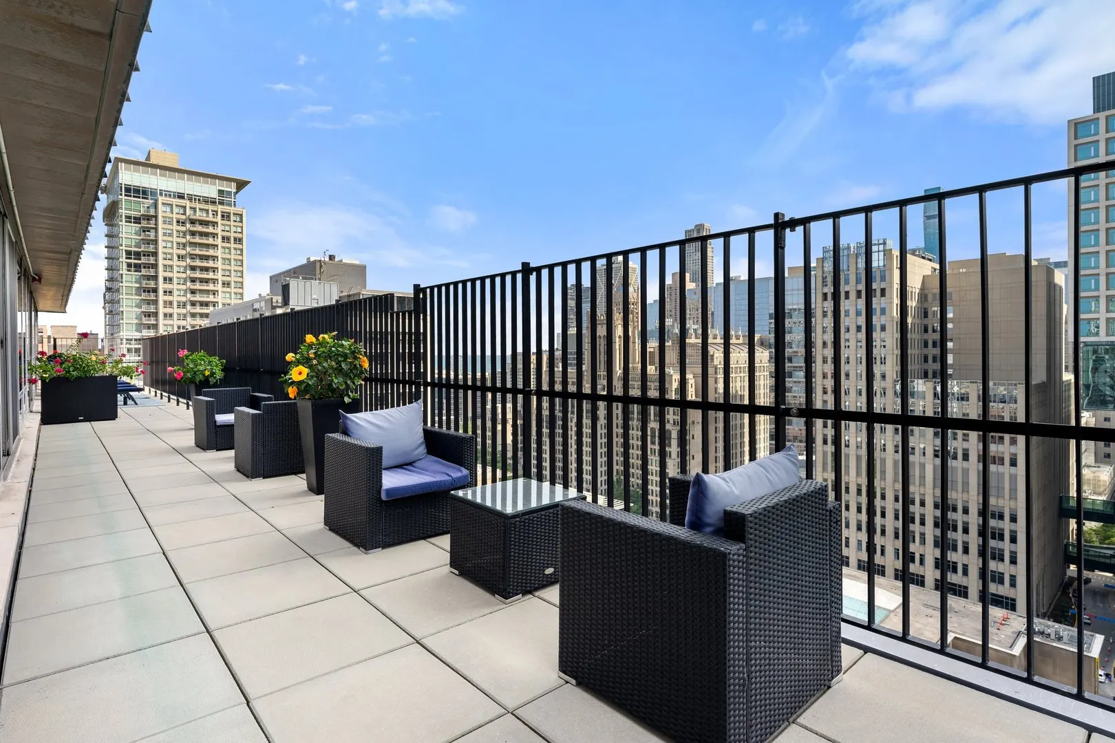 201 E Chestnut Street 23A IL